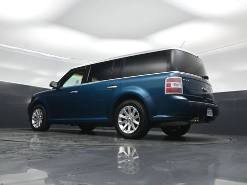 Used 2011 Ford Flex SEL FWD image 46