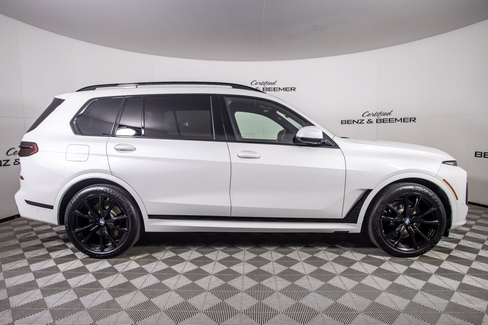 Used 2026 BMW X7 xDrive40i w/ M Sport Package AWD/4WD image 19