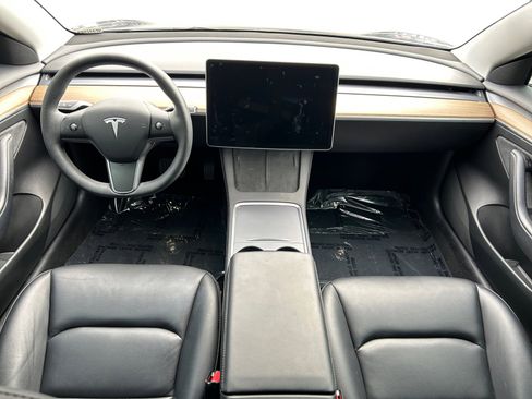 Used 2022 Tesla Model 3 Long Range AWD/4WD image 10