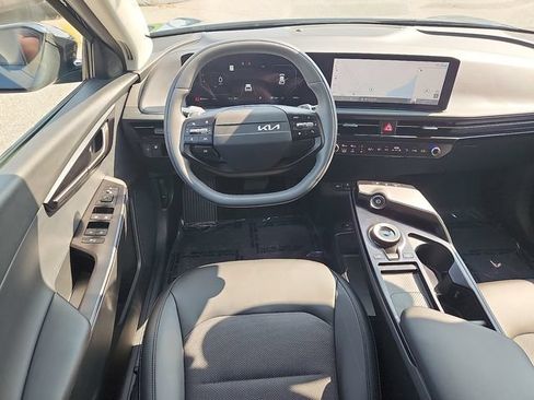 Used 2025 Kia EV6 Light w/ Light LR Technology Package AWD/4WD image 11