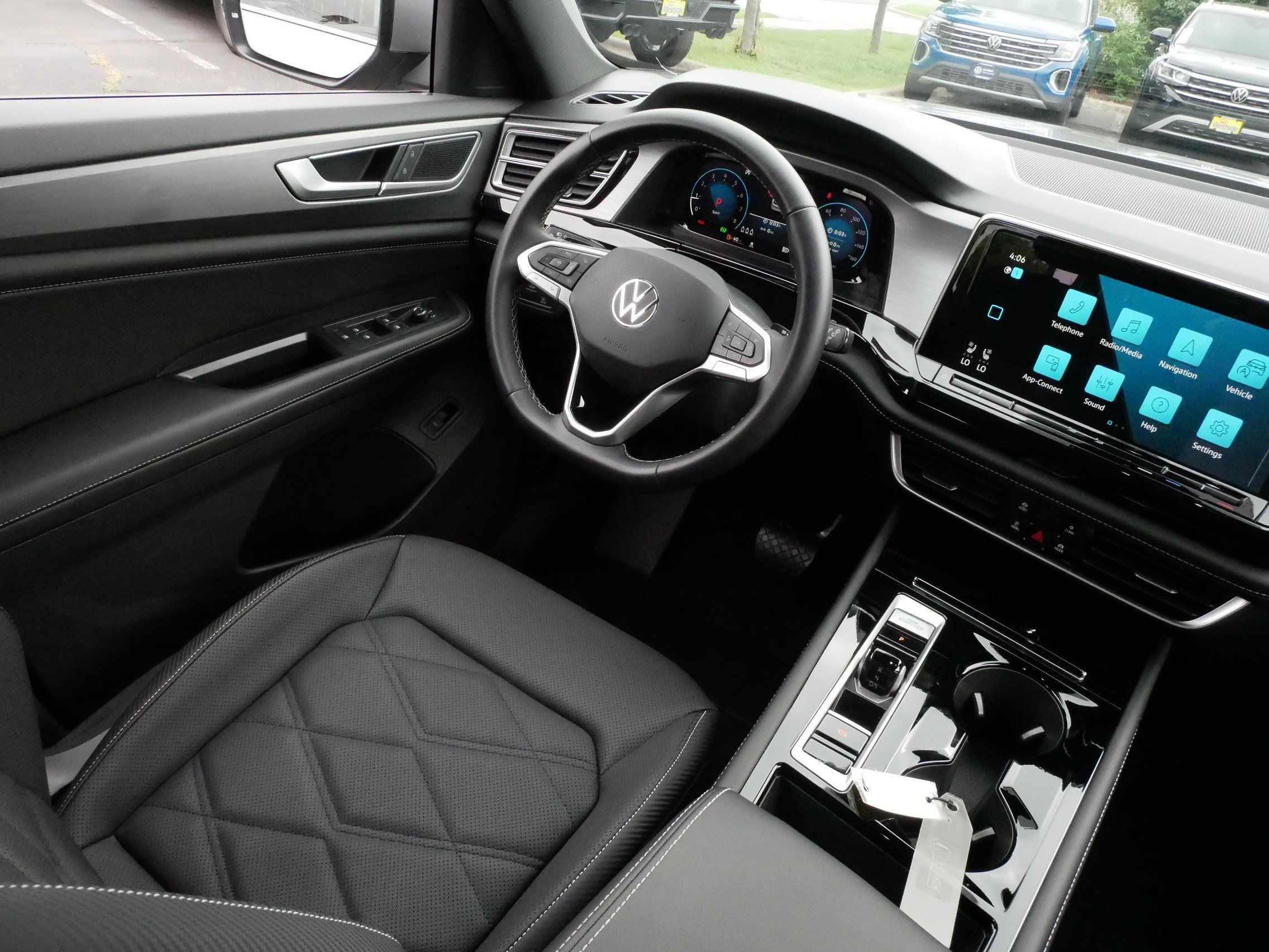 Certified 2026 Volkswagen Atlas Cross Sport SE AWD/4WD image 9