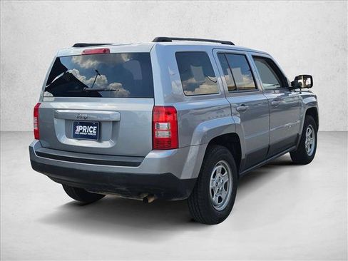 Used 2015 Jeep Patriot Sport w/ Power Value Group FWD image 5