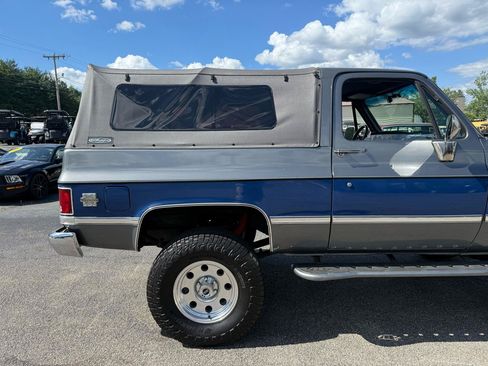 Used 1988 Chevrolet Blazer 4WD image 22