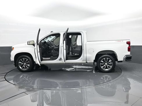 Used 2023 Chevrolet Silverado 1500 LT AWD/4WD image 30