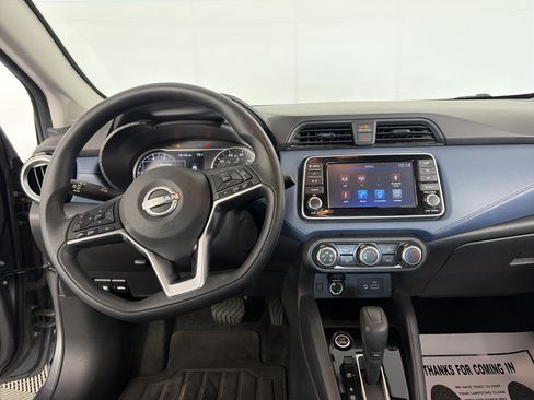 Used 2024 Nissan Versa SV FWD image 3