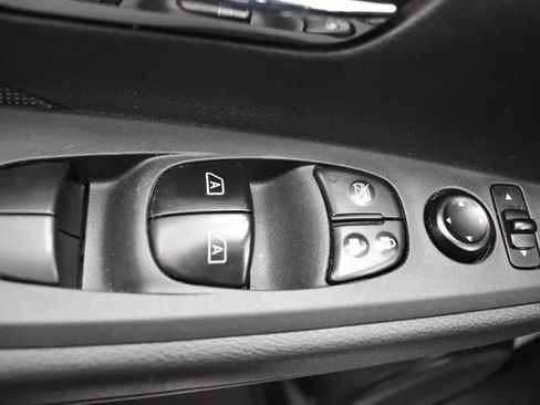 Used 2024 Nissan Kicks SV FWD image 21
