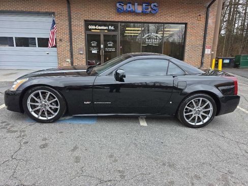 Used 2008 Cadillac XLR V image 3