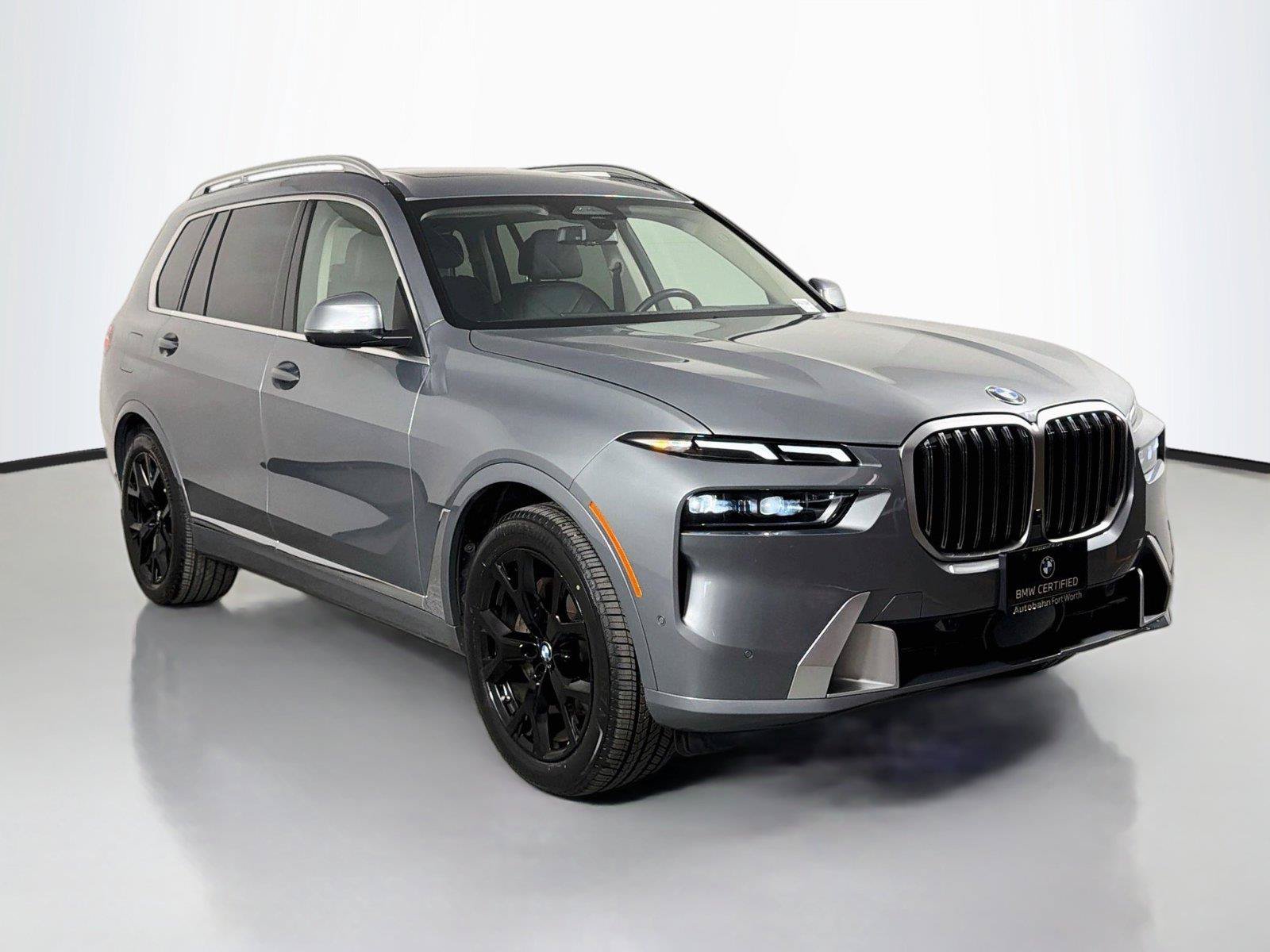 Used 2024 BMW X7 xDrive40i w/ Climate Comfort Package AWD/4WD image 3