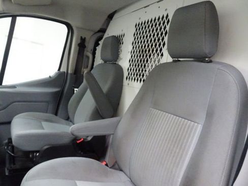 Used 2015 Ford Transit 250 130 Low Roof w/ Exterior Upgrade Package image 25