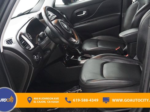 Used 2022 Jeep Renegade Limited image 9