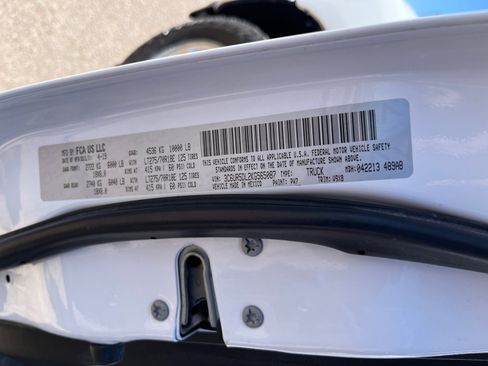 Used 2019 RAM 2500 Big Horn image 35