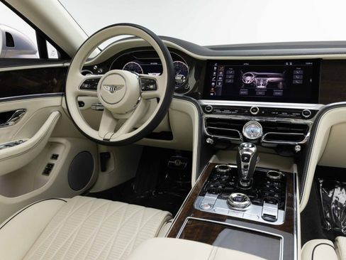 Used 2024 Bentley Flying Spur Azure AWD/4WD image 14