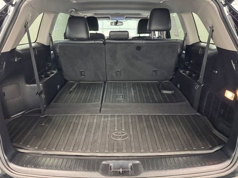 Used 2016 Toyota Highlander XLE AWD/4WD image 22