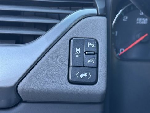 Used 2018 Chevrolet Tahoe LT image 26