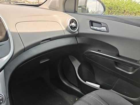 Used 2017 Chevrolet Sonic LT FWD image 4
