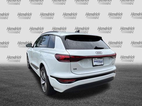 Used 2025 Audi Q6 e-tron Premium Plus w/ Premium Plus AWD/4WD image 9