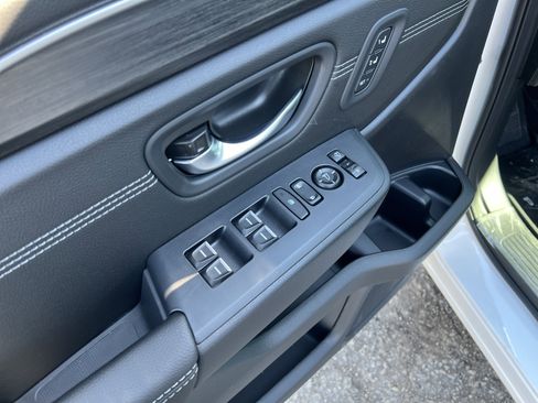 New 2026 Honda Pilot Touring image 17