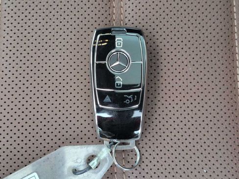 Used 2024 Mercedes-Benz GLS 450 4MATIC image 39