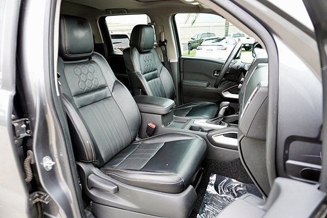 Certified 2024 Nissan Frontier SL w/ Technology Package RWD image 18
