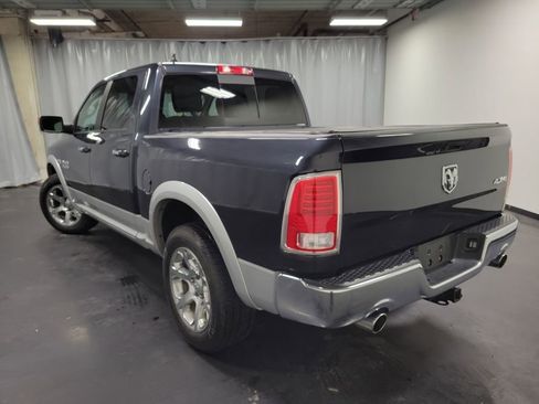 Used 2015 RAM 1500 Laramie w/ Convenience Group image 7