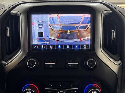 Used 2020 Chevrolet Silverado 1500 LTZ w/ LTZ Premium Package AWD/4WD image 11