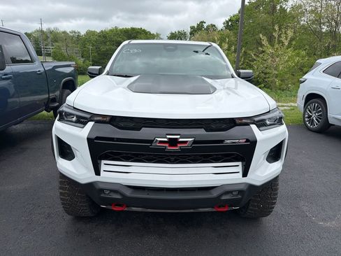 New 2026 Chevrolet Colorado ZR2 AWD/4WD image 2