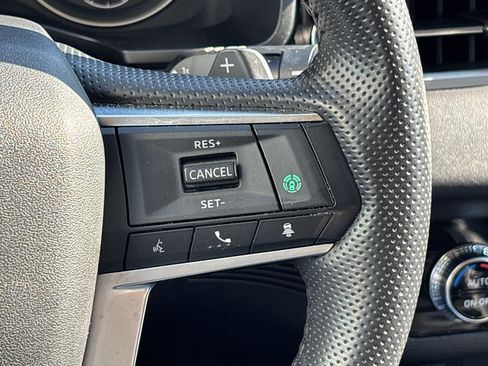 Used 2024 Mitsubishi Outlander SE AWD/4WD image 19