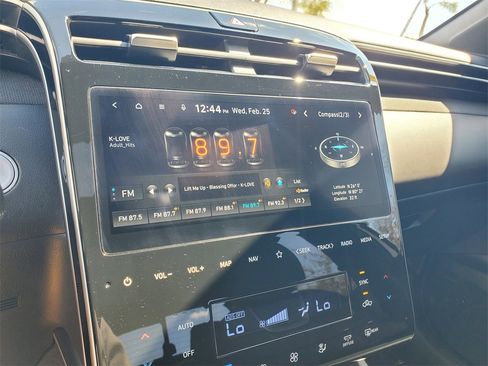 Used 2022 Hyundai Santa Cruz Limited image 30