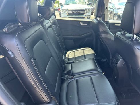 Used 2021 Ford Escape SEL image 24