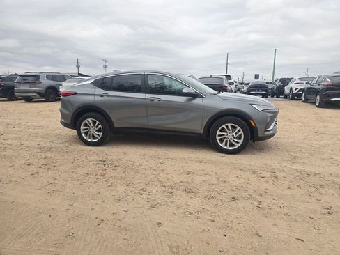 New 2026 Buick Envista Preferred w/ Convenience I Package FWD image 4