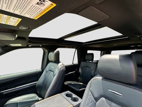 Used 2024 Ford Expedition Max Platinum AWD/4WD image 23