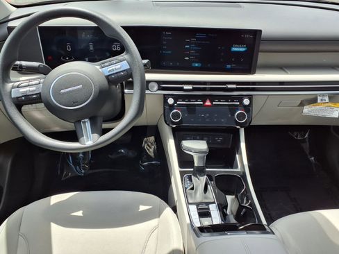 Certified 2025 Hyundai Tucson SEL image 12