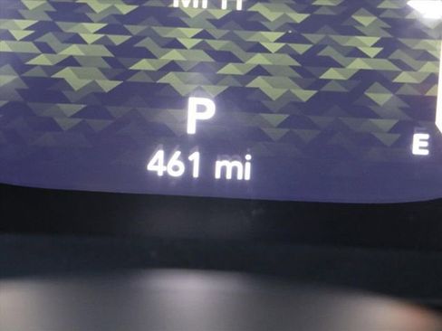 Used 2025 Jeep Wrangler Sahara image 32