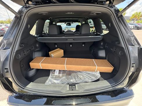 New 2026 Subaru Forester Touring AWD/4WD image 18