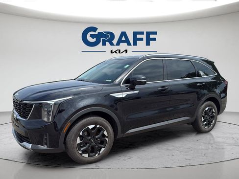 Used 2024 Kia Sorento S w/ Panoramic Sunroof Package AWD/4WD image 2