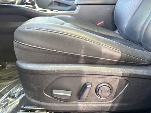 Used 2024 Kia Sorento S FWD image 28