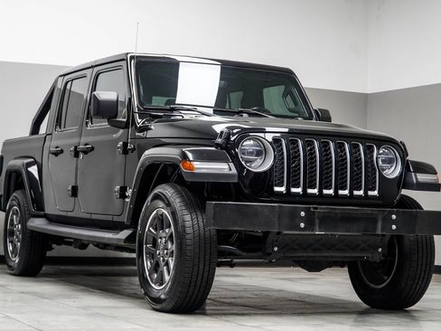 Used 2022 Jeep Gladiator Overland w/ Popular Equipment Package AWD/4WD image 4