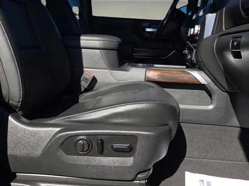 Used 2020 GMC Sierra 1500 SLT w/ SLT Premium Plus Package image 15