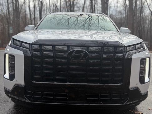 Used 2024 Hyundai Palisade Calligraphy image 4