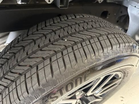 Used 2025 GMC Sierra 1500 Elevation AWD/4WD image 16