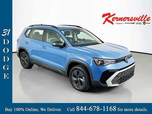 Used 2025 Volkswagen Taos S FWD image 1