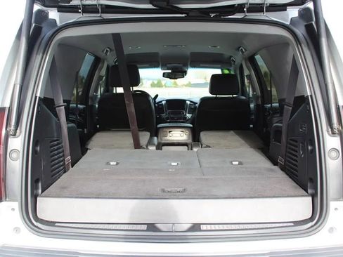 Used 2017 Chevrolet Tahoe Premier AWD/4WD image 23