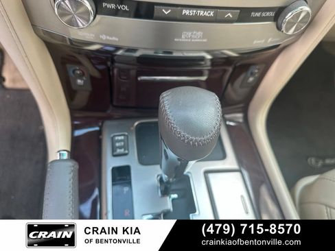 Used 2013 Lexus LX 570 4WD w/ Luxury Pkg image 31