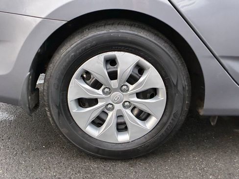 Used 2016 Hyundai Accent SE image 40