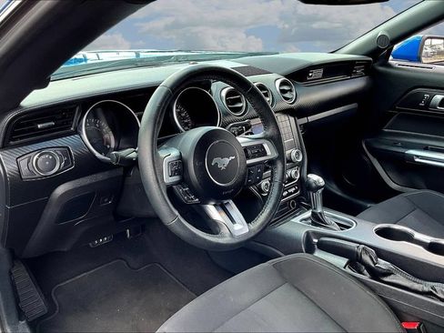 Used 2020 Ford Mustang Coupe RWD image 15
