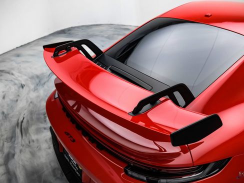 Used 2022 Porsche 911 GT3 image 34