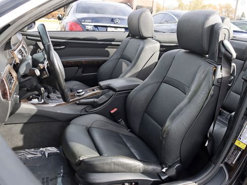 Used 2008 BMW 335i Convertible image 25