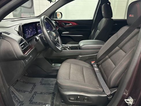 Used 2024 Chevrolet Traverse Z71 AWD/4WD image 19