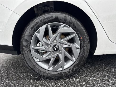 New 2026 Hyundai Elantra Blue image 17