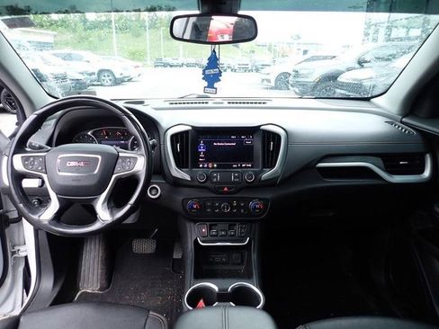 Used 2020 GMC Terrain SLT w/ Preferred Package AWD/4WD image 10